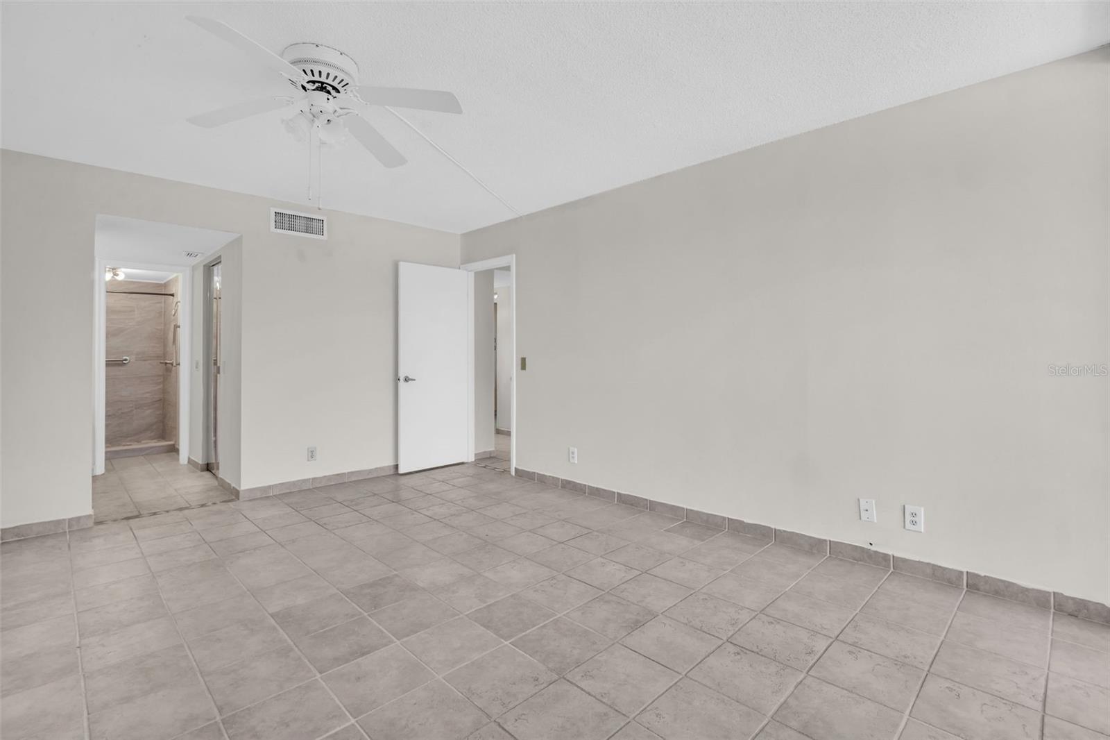 6158 PALMA DEL MAR SO #505, ST PETERSBURG, FL — photo 18