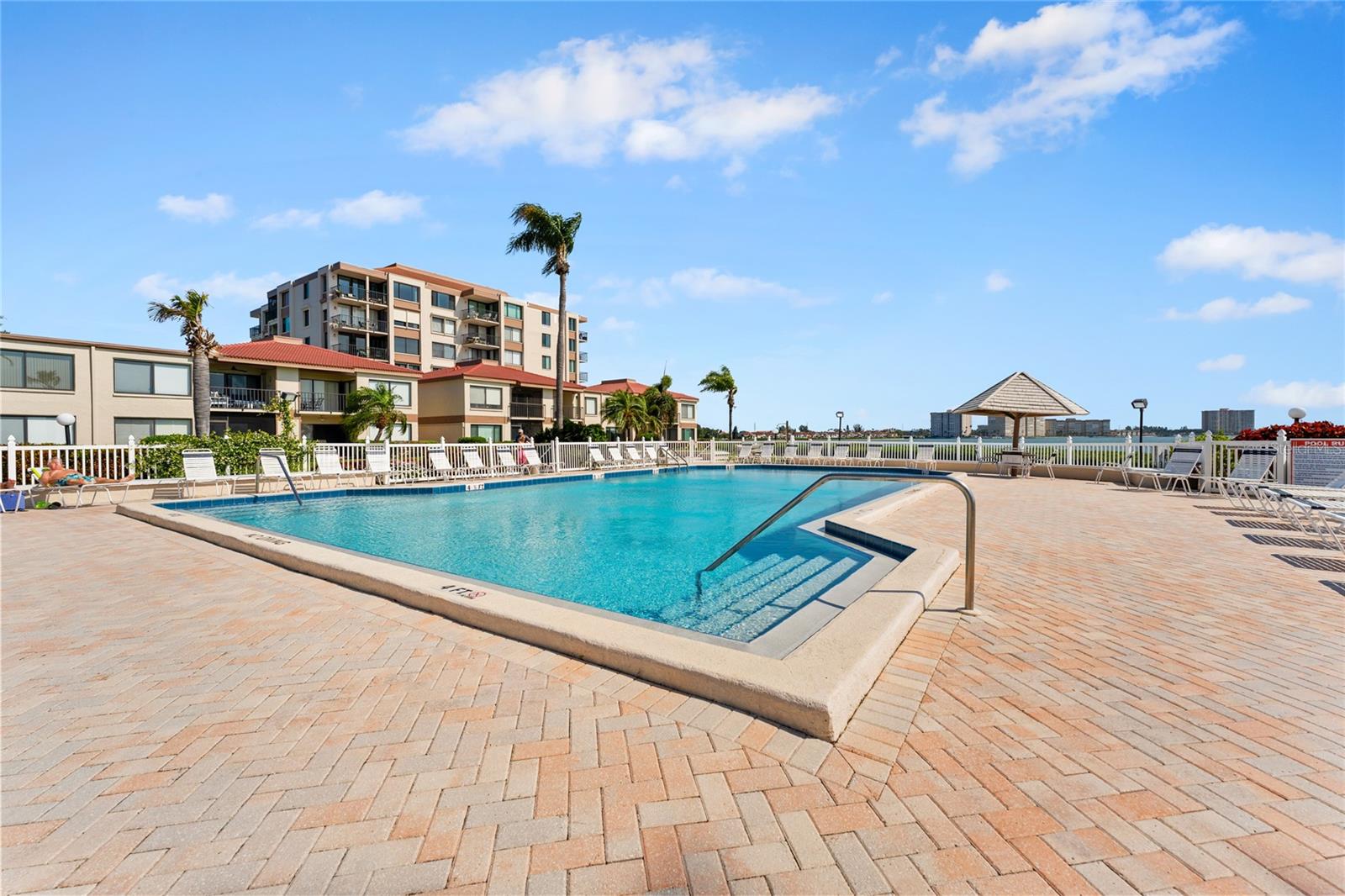 6158 PALMA DEL MAR SO #505, ST PETERSBURG, FL — photo 2