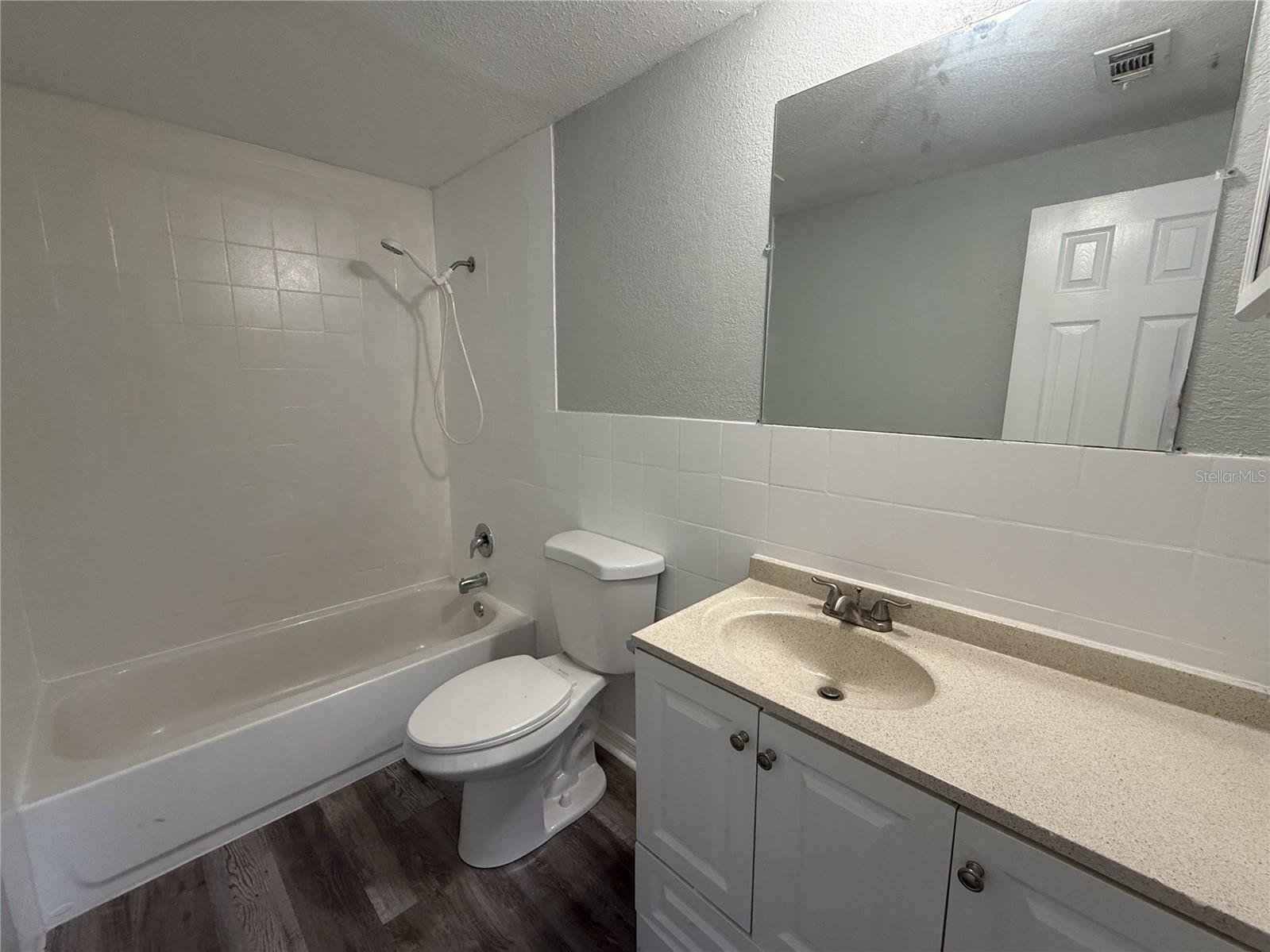 350 ELMSTREET CT #6, ENGLEWOOD, FL — photo 7