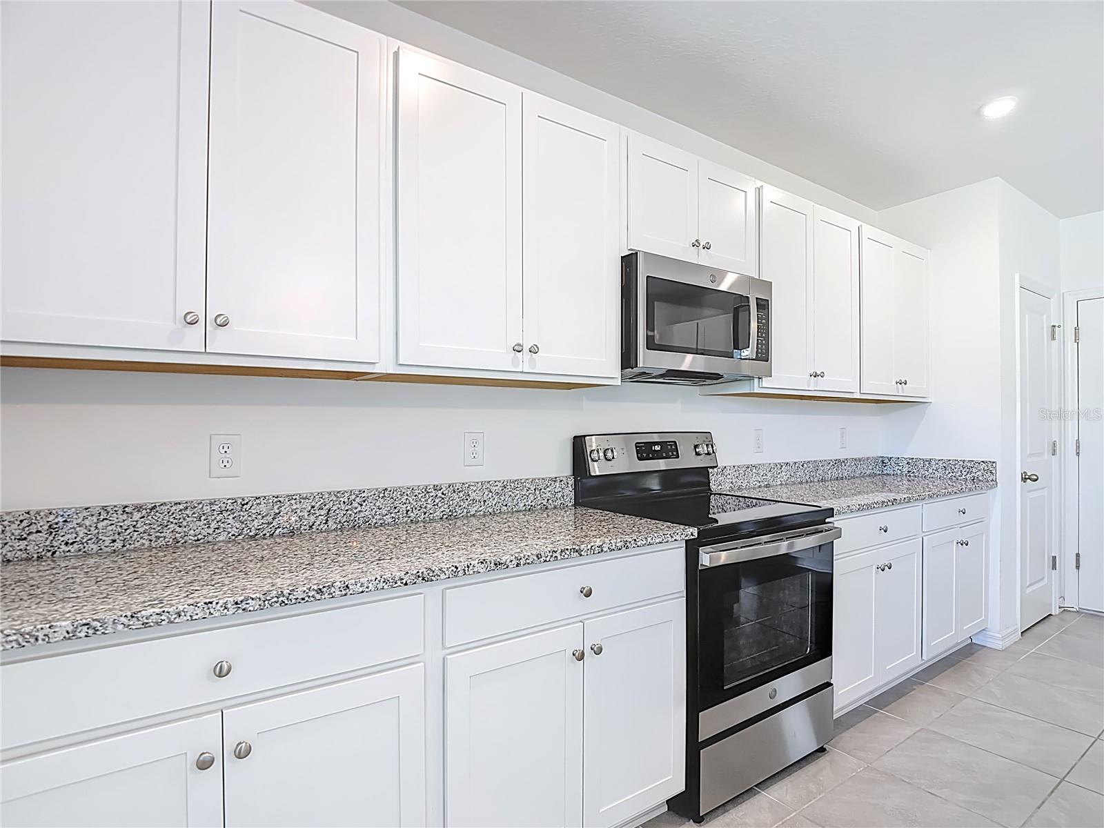 6969 FABEN LN, ZEPHYRHILLS, FL — photo 8