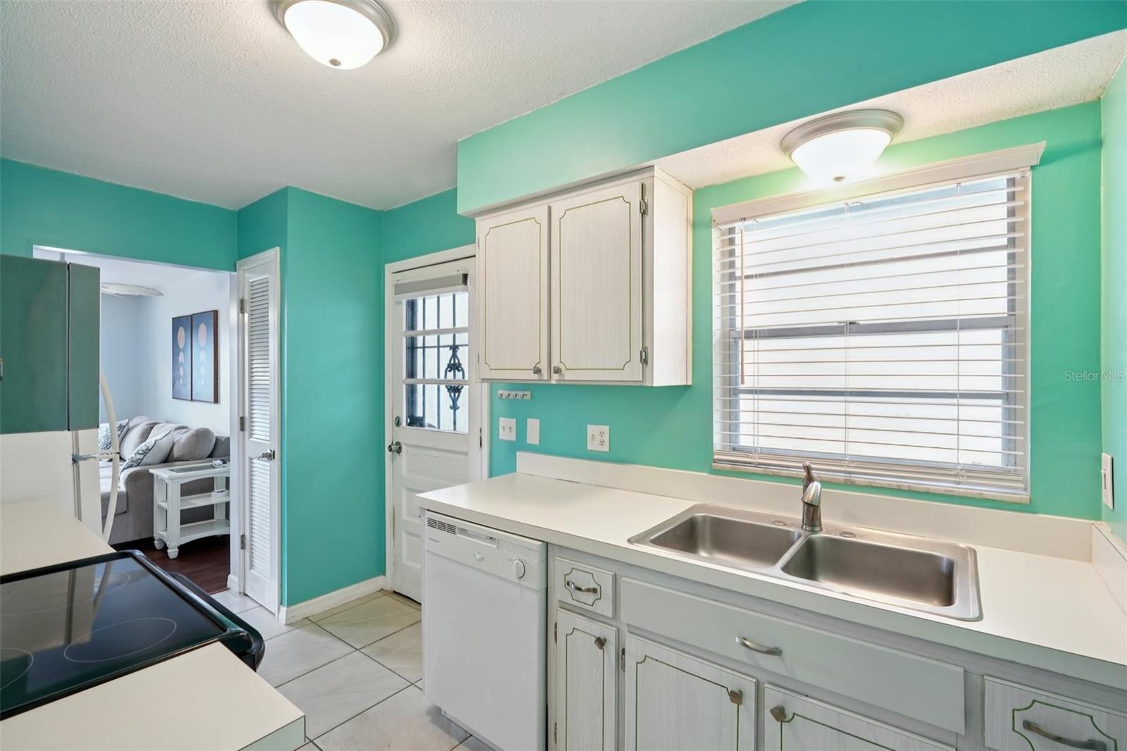 1115 RUE DES CHATEAUX #2A, SOUTH PASADENA, FL — photo 10