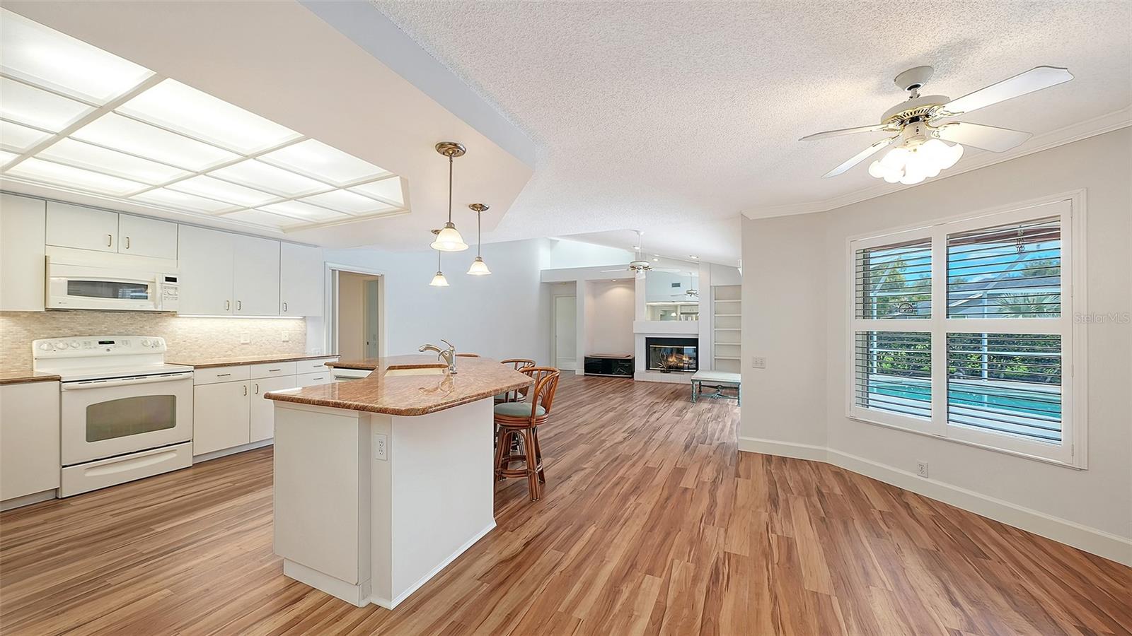 4871 WINTERHAVEN DR, SARASOTA, FL — photo 14