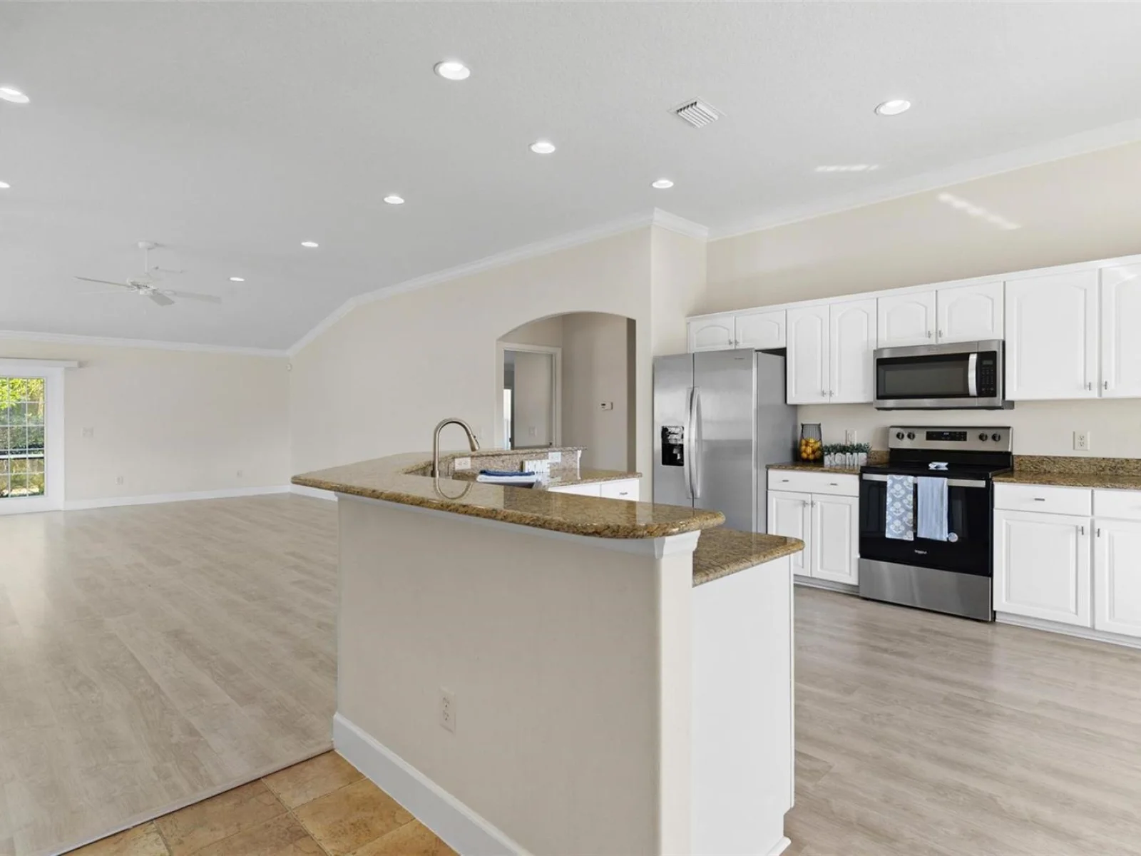 5009 HARBOR HTS, LADY LAKE, FL — photo 25