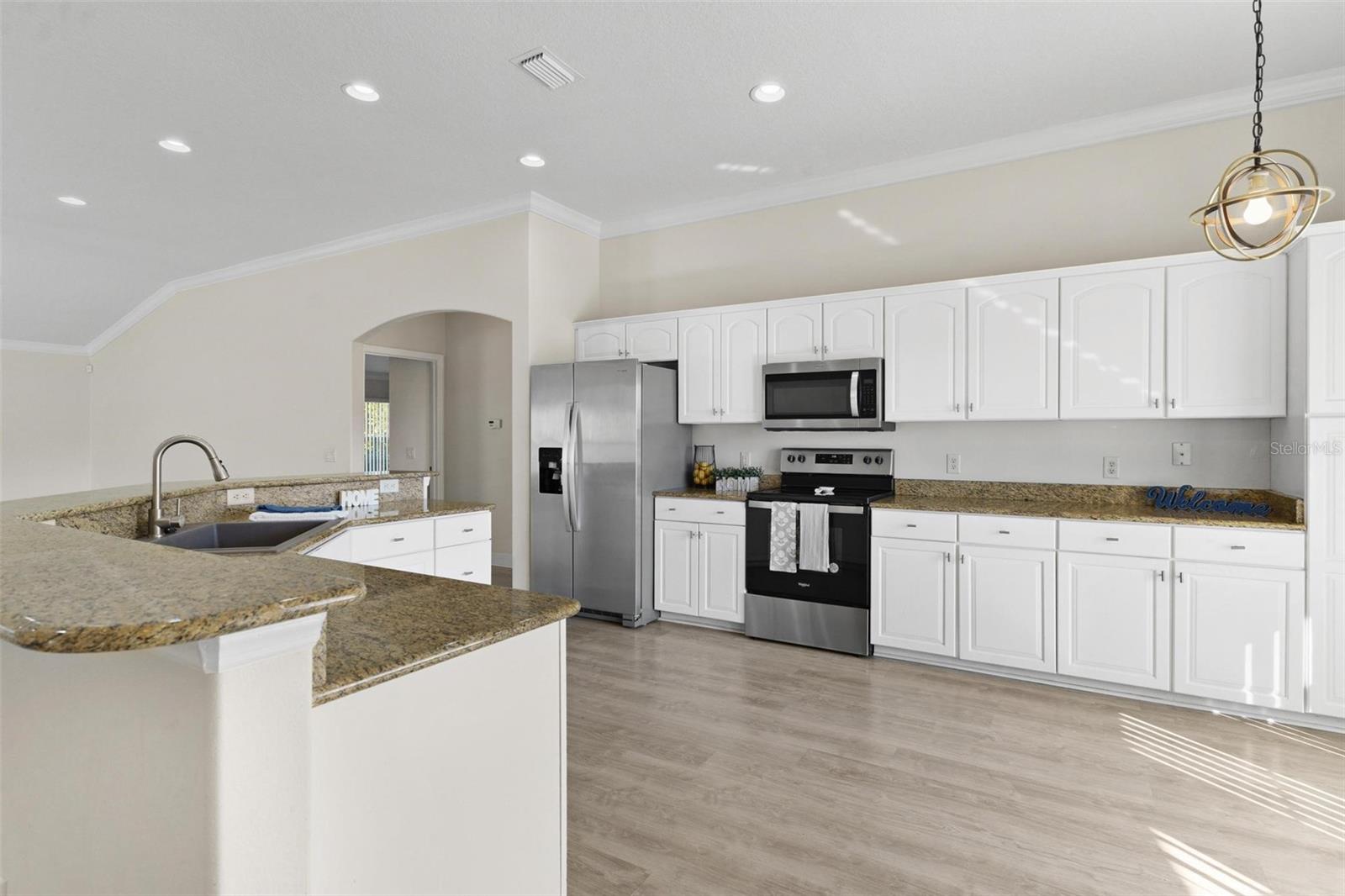 5009 HARBOR HTS, LADY LAKE, FL — photo 28