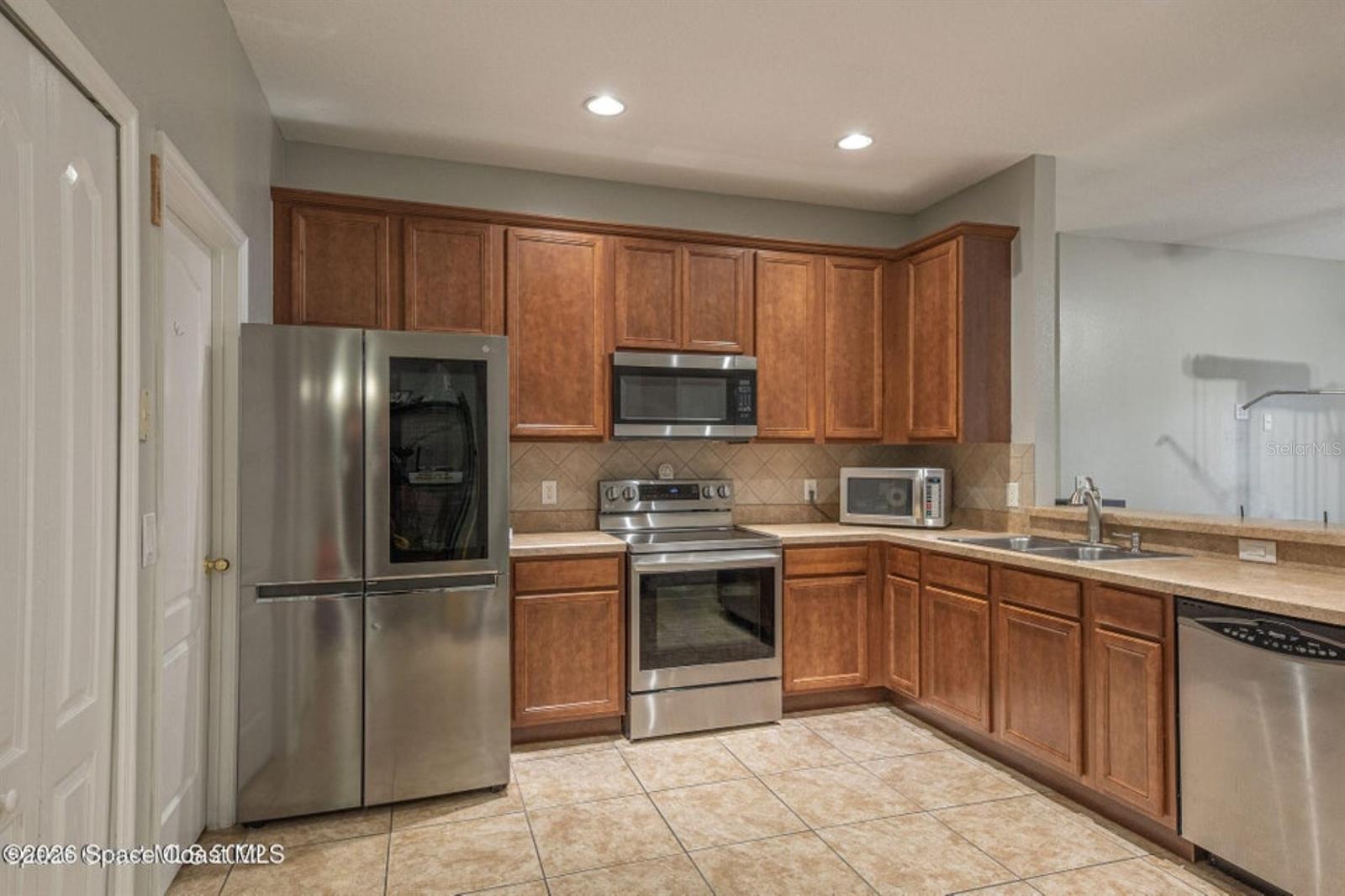 4367 FITZROY REEF DR, MIMS, FL — photo 6