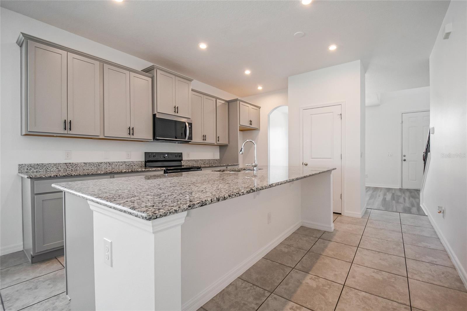 5282 PAVIA DR, ST CLOUD, FL — photo 10