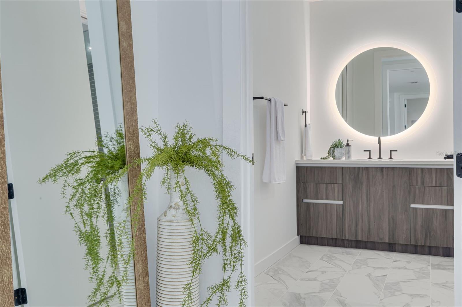 777 3RD AVE N #1104, ST PETERSBURG, FL — photo 32