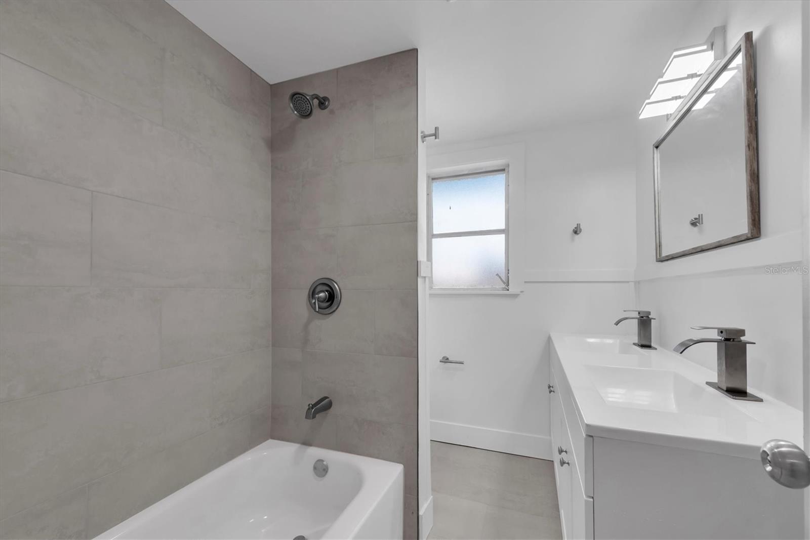 358 BOCA CIEGA DR, MADEIRA BEACH, FL — photo 10