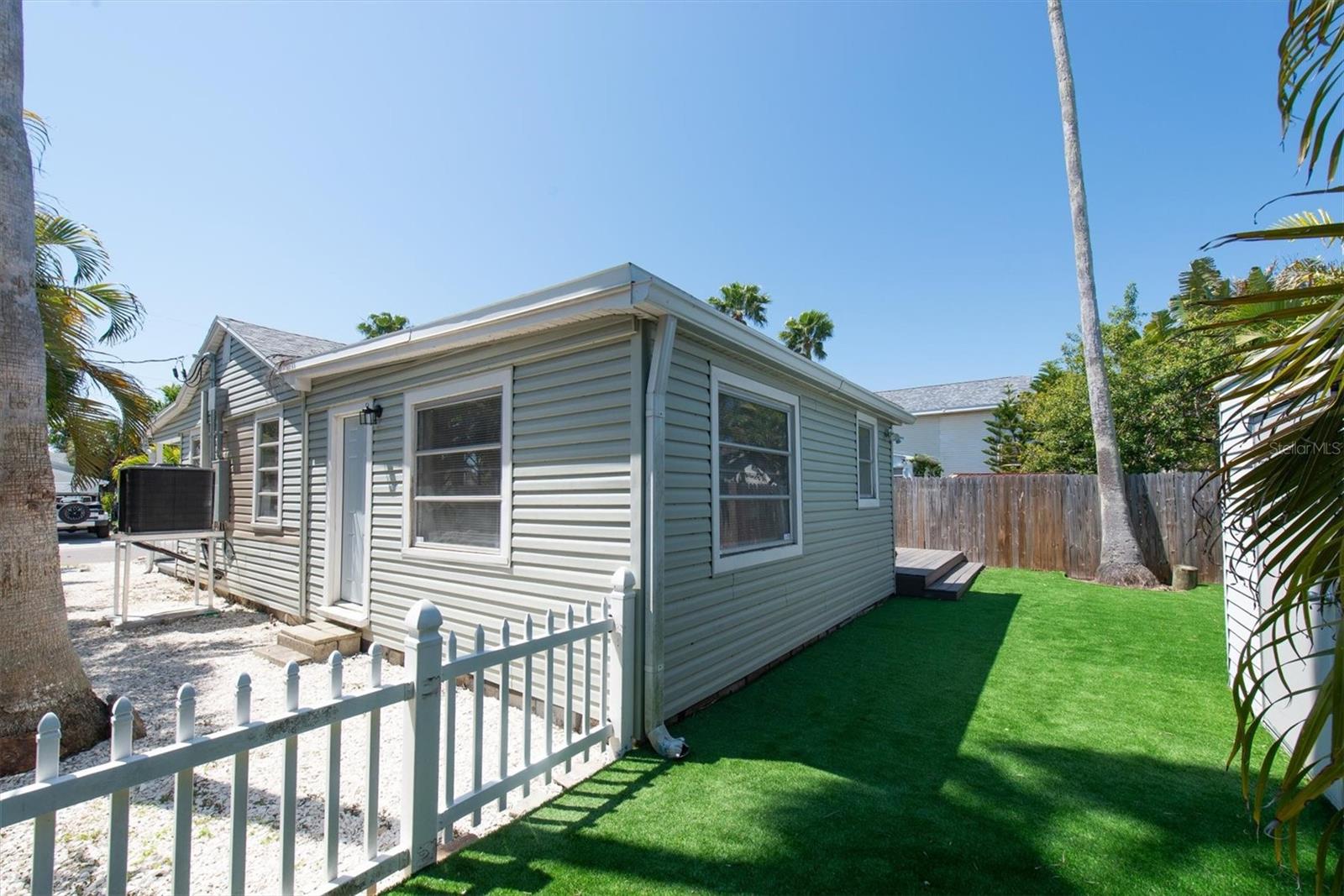 358 BOCA CIEGA DR, MADEIRA BEACH, FL — photo 17
