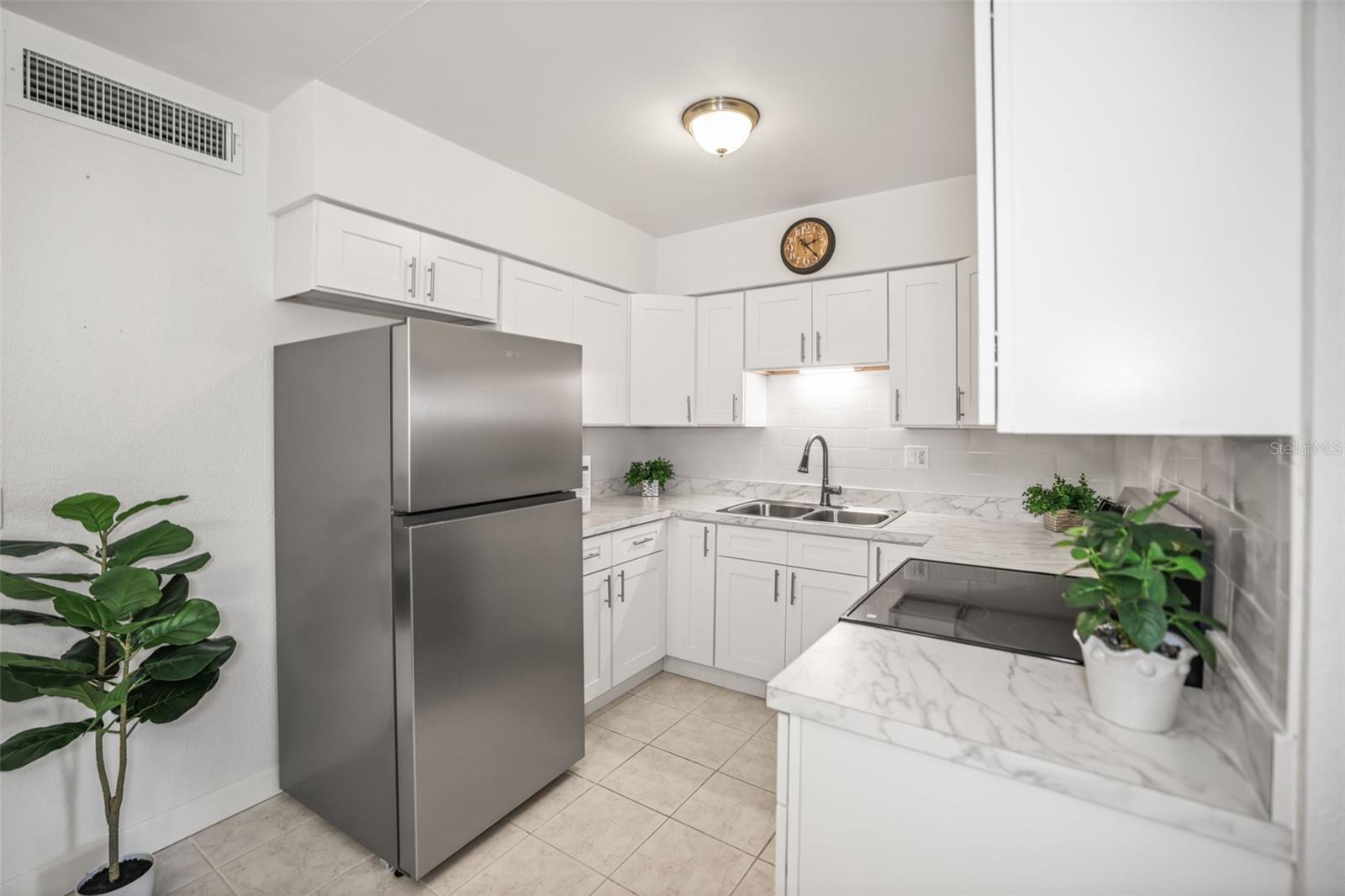 4565 DUHME RD #102, ST PETERSBURG, FL — photo 9