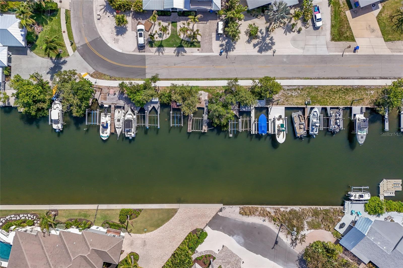 221 85TH ST, HOLMES BEACH, FL — photo 8