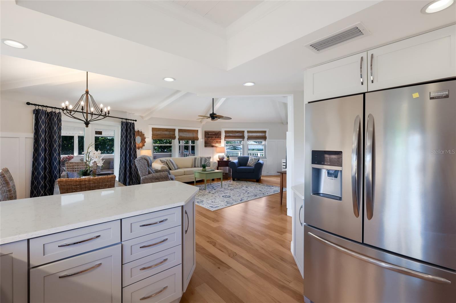 221 85TH ST, HOLMES BEACH, FL — photo 15