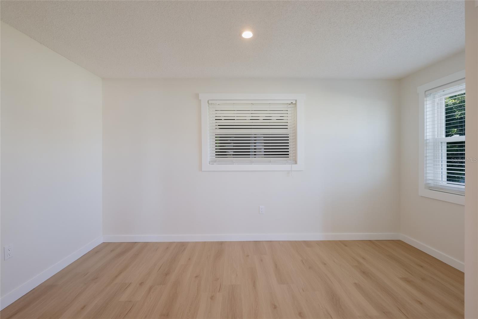 221 85TH ST, HOLMES BEACH, FL — photo 27