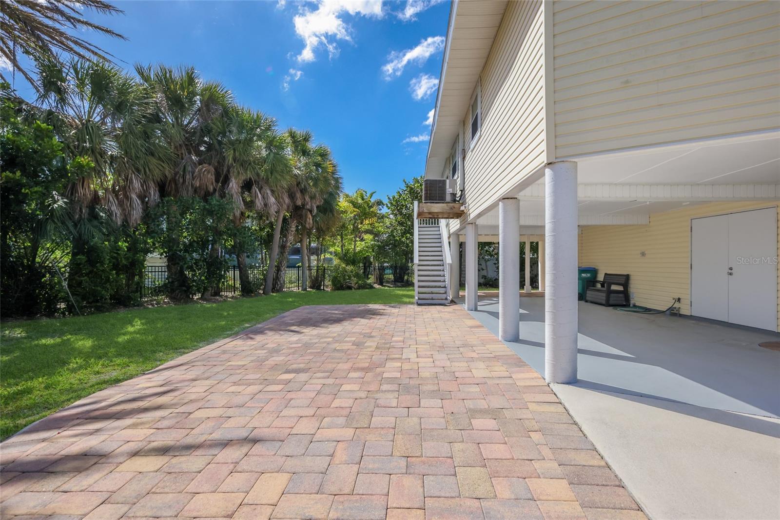221 85TH ST, HOLMES BEACH, FL — photo 30