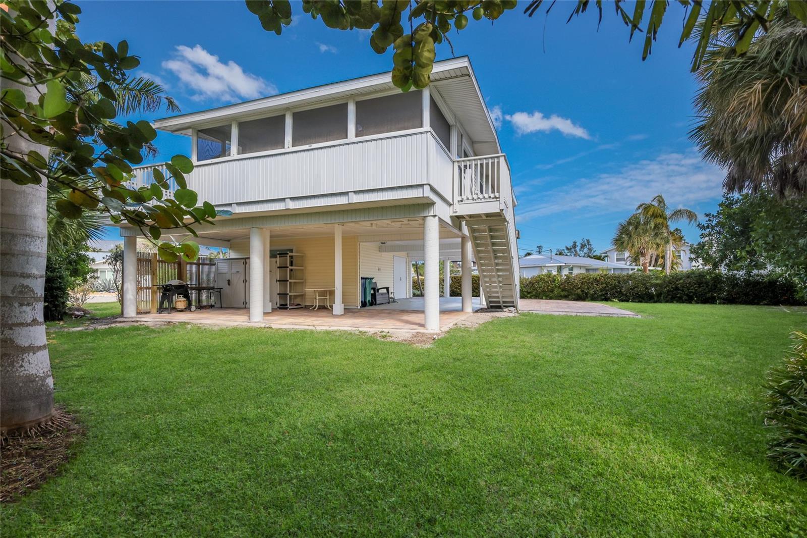221 85TH ST, HOLMES BEACH, FL — photo 32