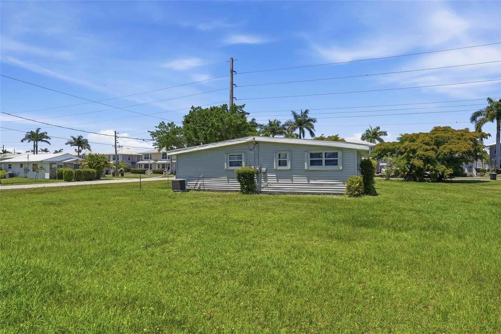503 MYRTLE ST, PUNTA GORDA, FL — photo 35