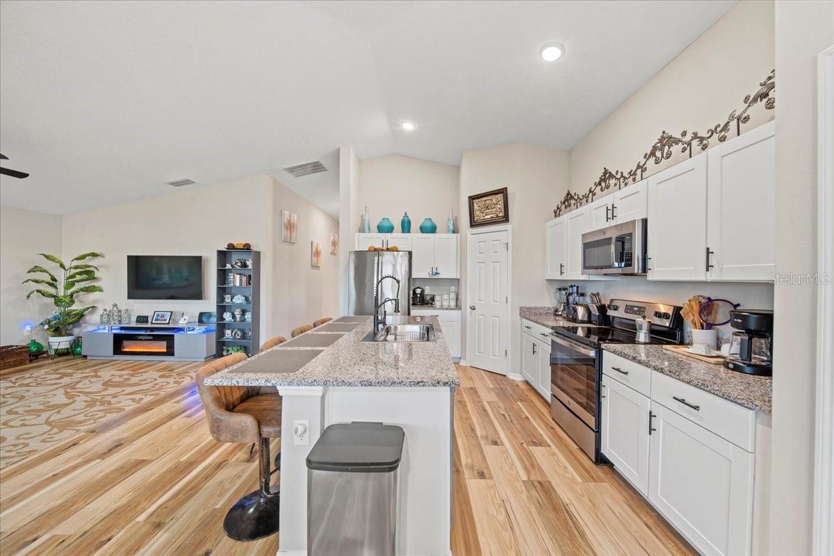 5543 ARLINGTON RIVER DR, LAKELAND, FL — photo 14