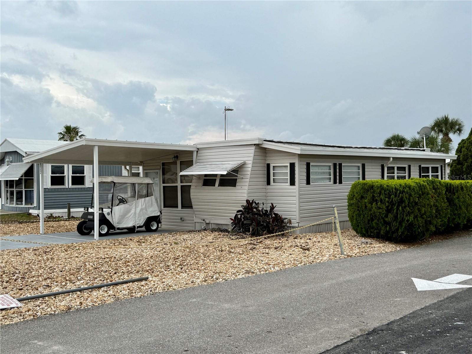 317 GOLF CREST LN #58, DAVENPORT, FL — photo 2