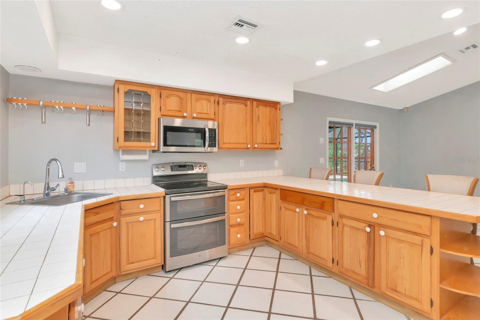 225 HOFFER ST, PORT CHARLOTTE, FL — photo 10