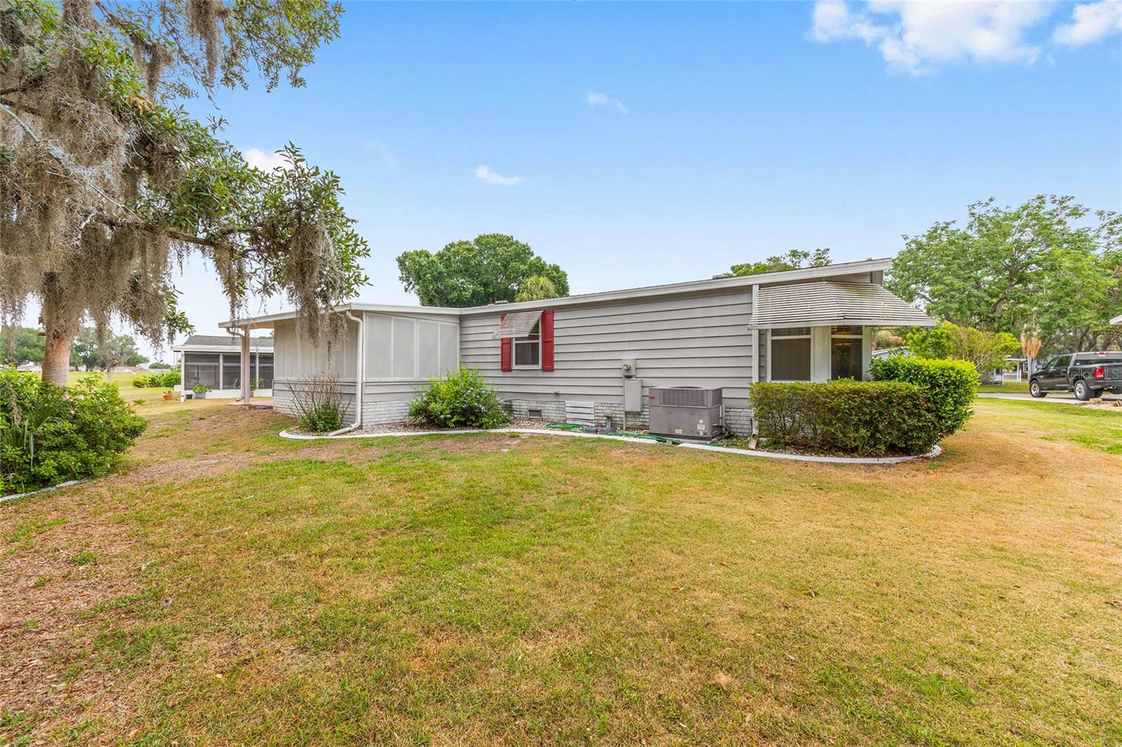 951 OLEANDER ST, LADY LAKE, FL — photo 8