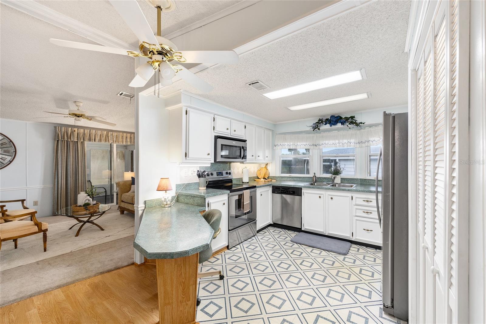 951 OLEANDER ST, LADY LAKE, FL — photo 17