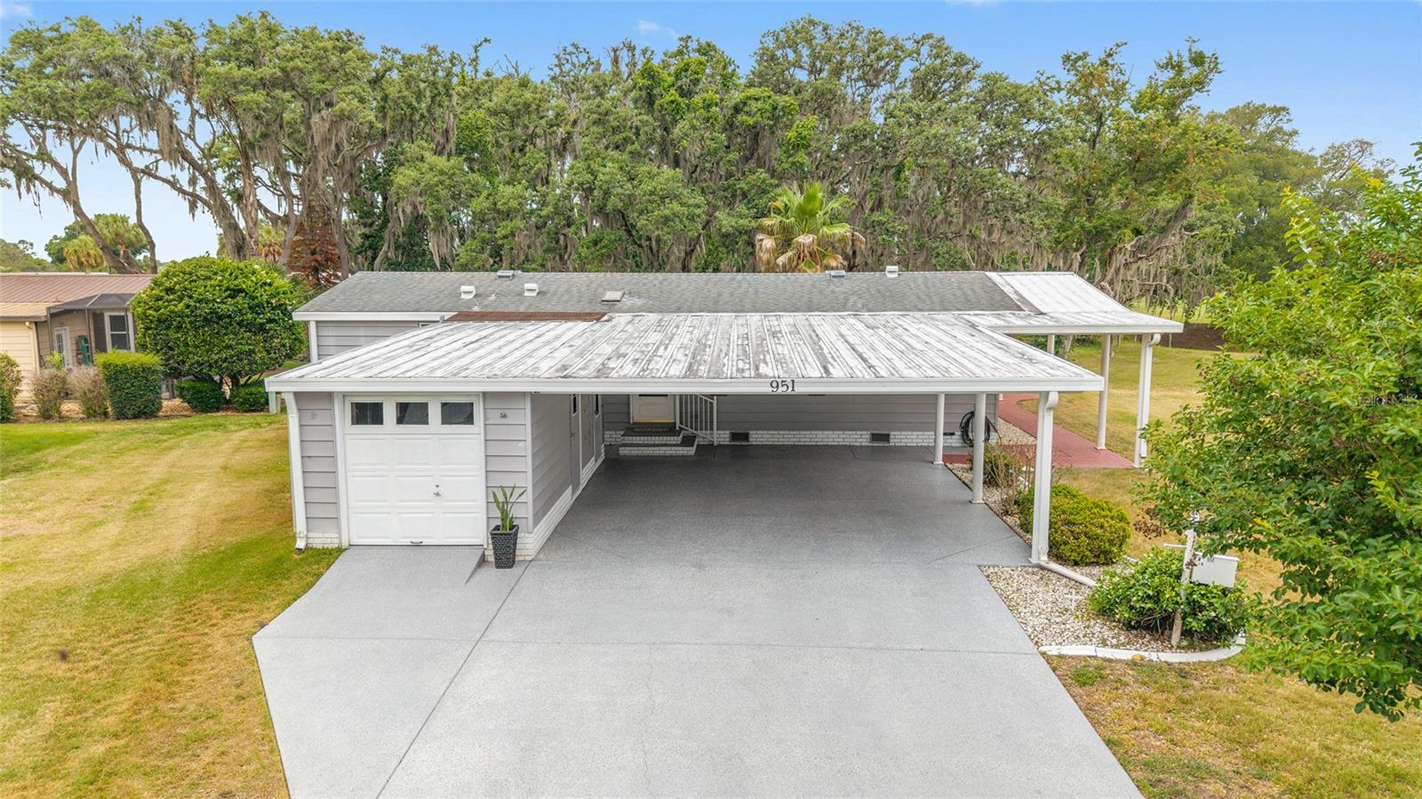 951 OLEANDER ST, LADY LAKE, FL — photo 42