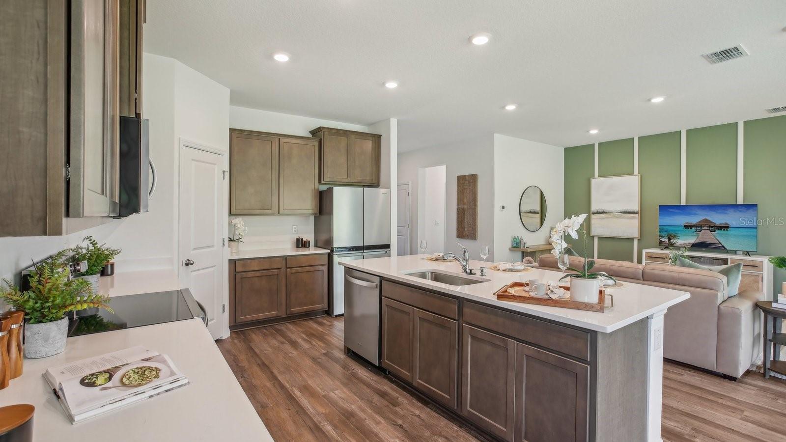 36198 HILLRIDGE TRL, ZEPHYRHILLS, FL — photo 16