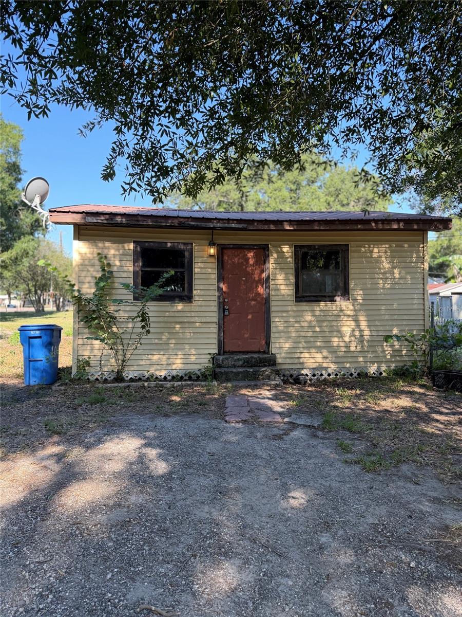10114 E COLUMBUS DR, TAMPA, FL