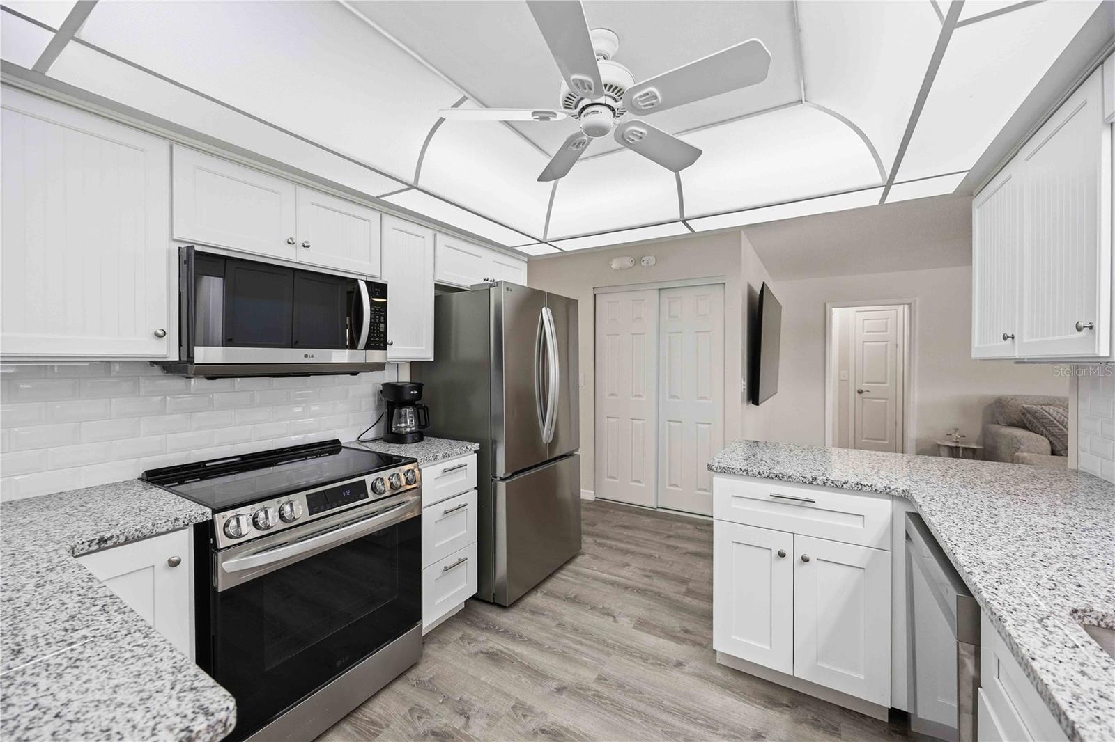 1933 FAIRVIEW DR, ENGLEWOOD, FL — photo 9