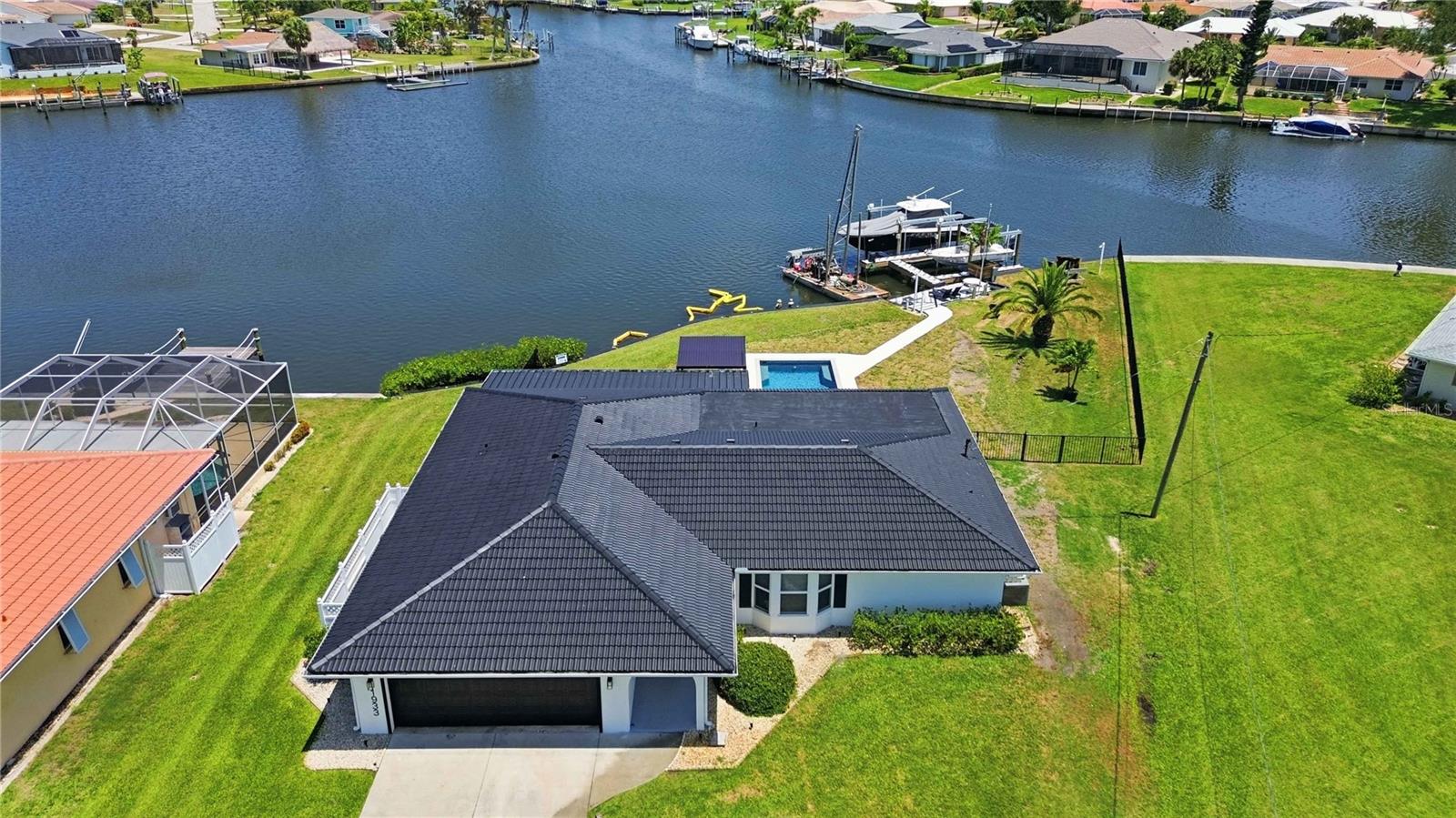 1933 FAIRVIEW DR, ENGLEWOOD, FL — photo 32