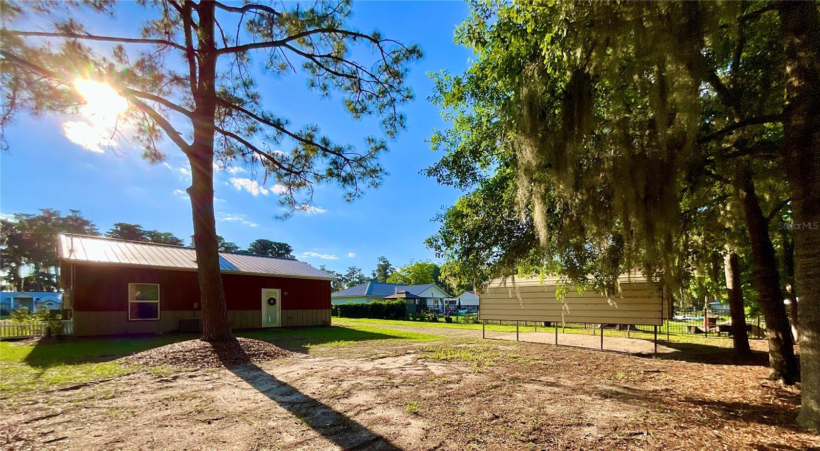 529 SE 5TH AVE, MELROSE, FL — photo 14