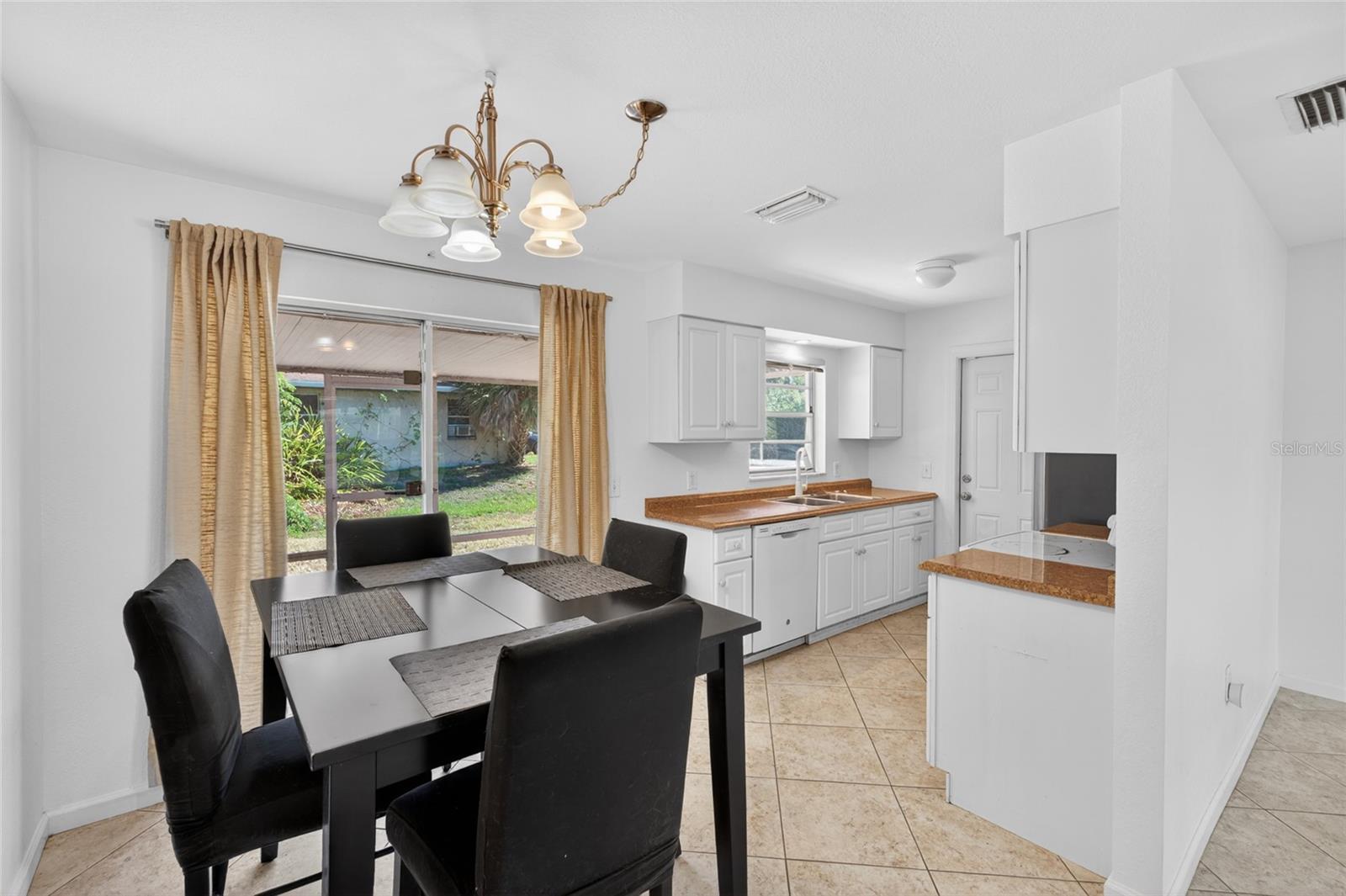 2025 BARKSDALE ST, PORT CHARLOTTE, FL — photo 4