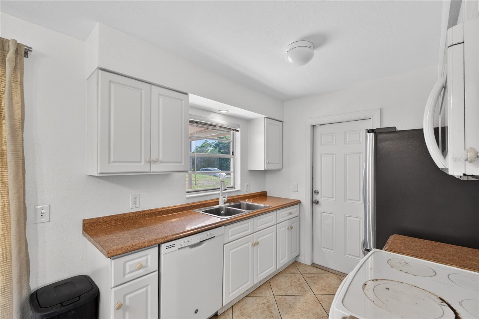 2025 BARKSDALE ST, PORT CHARLOTTE, FL — photo 7