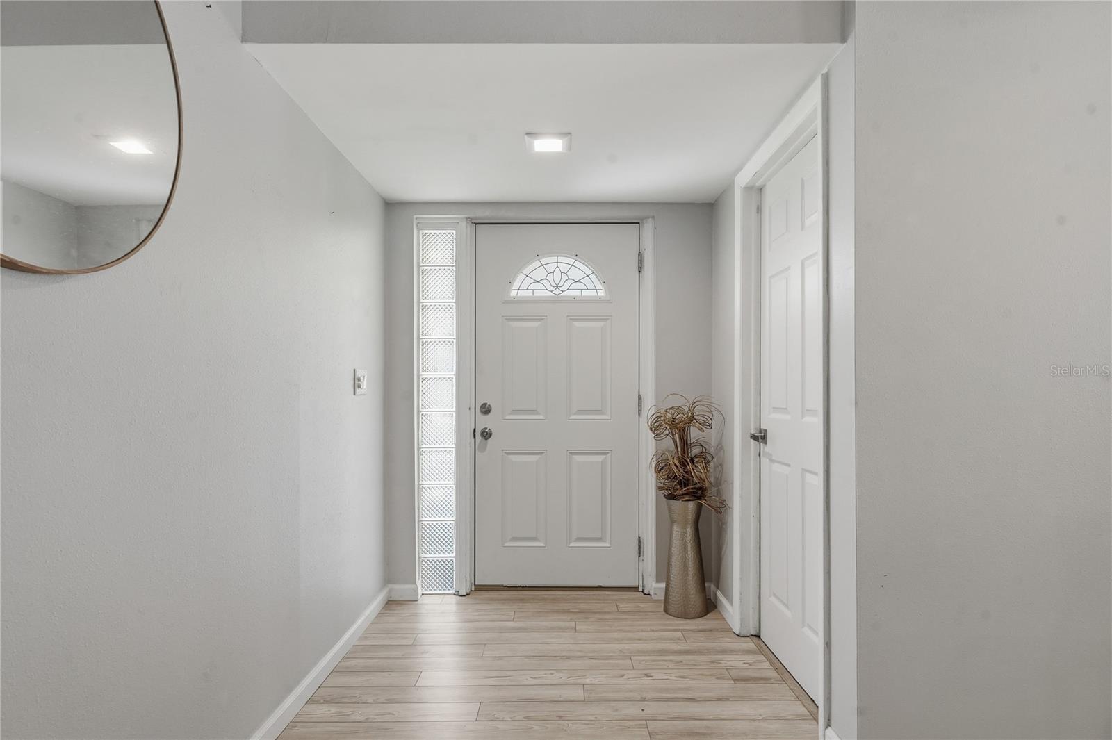 1634 DALE CIR N, DUNEDIN, FL — photo 3
