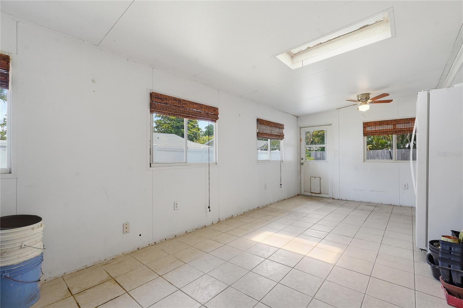 1634 DALE CIR N, DUNEDIN, FL — photo 29