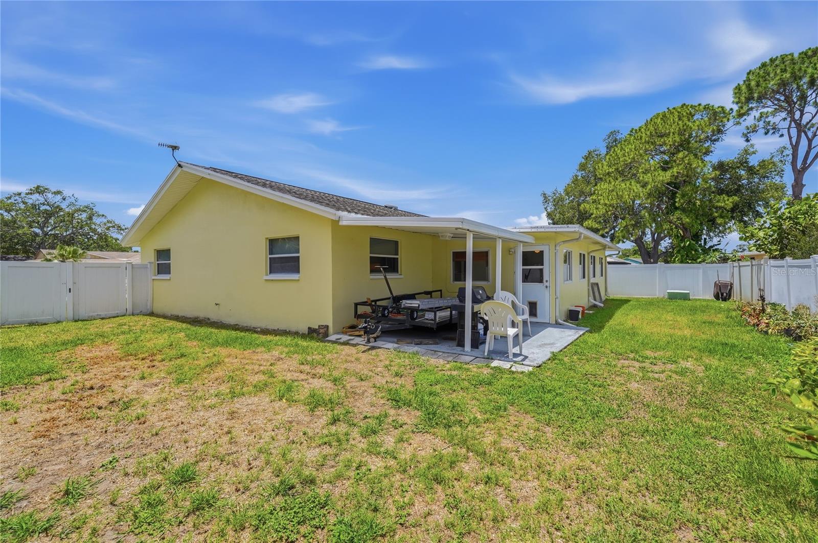 1634 DALE CIR N, DUNEDIN, FL — photo 30