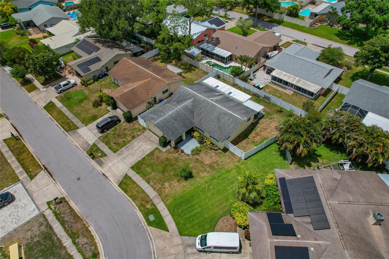 1634 DALE CIR N, DUNEDIN, FL — photo 35