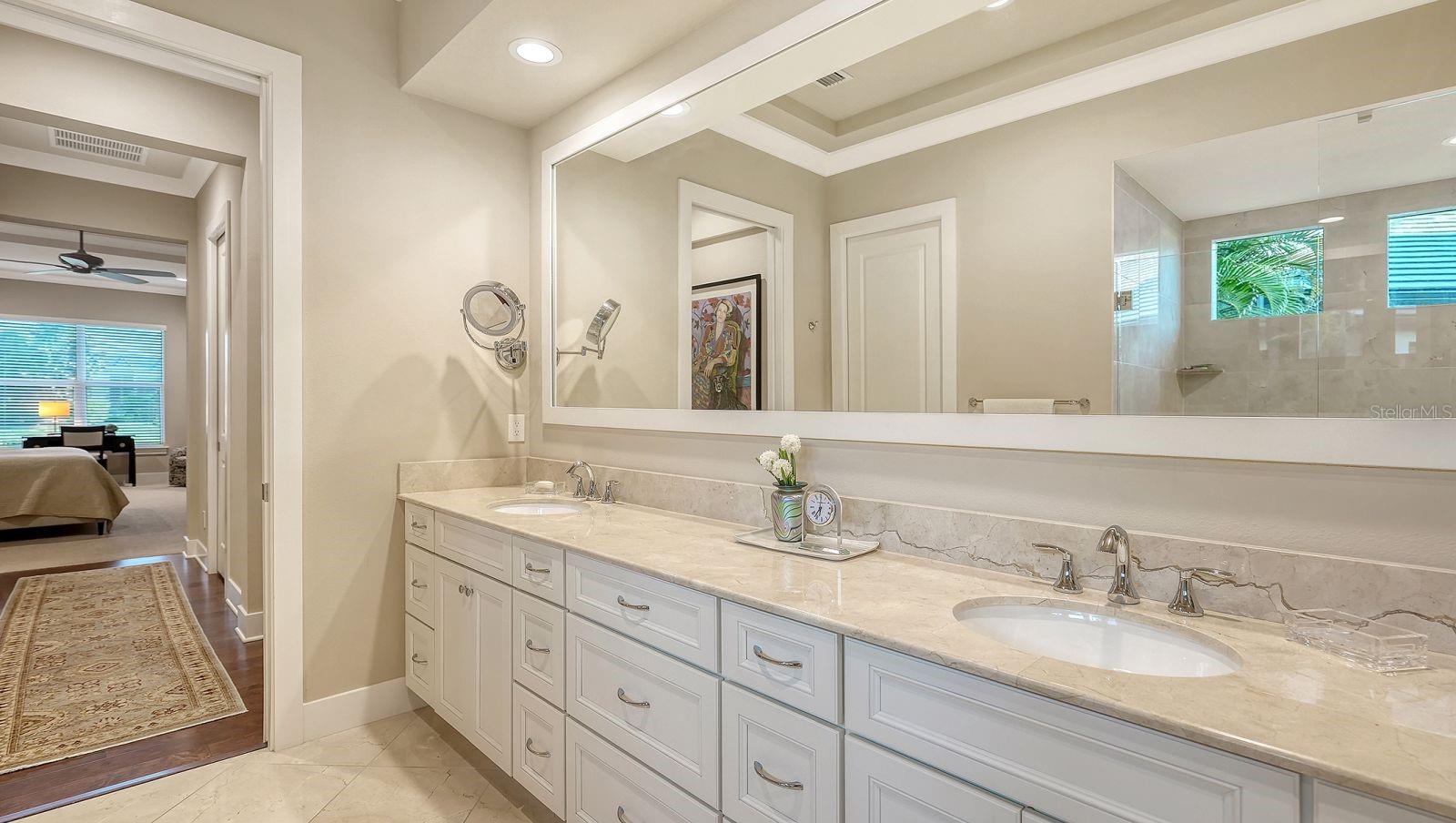 16524 KENDLESHIRE TER, LAKEWOOD RANCH, FL — photo 35
