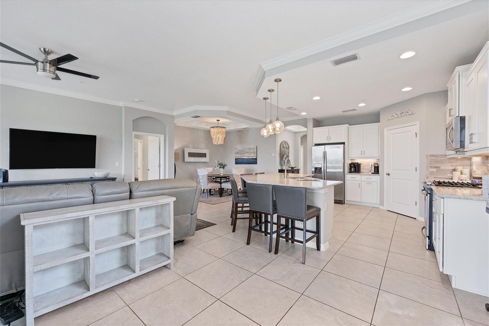 7564 DIVOT LOOP, BRADENTON, FL — photo 12