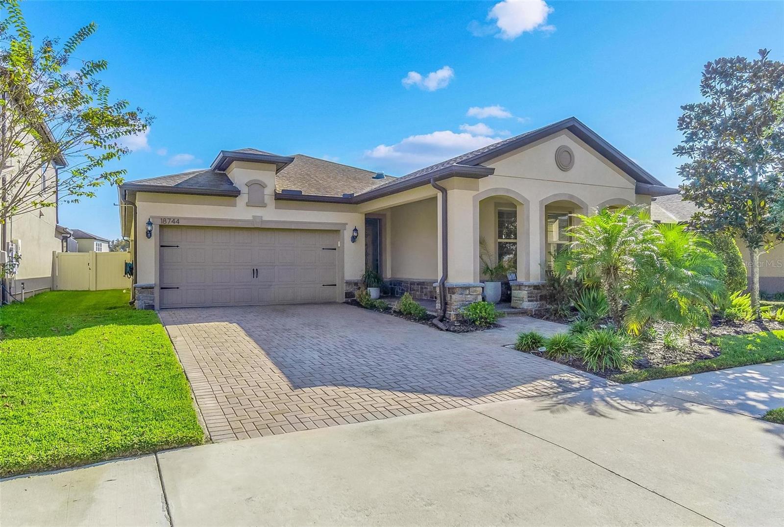 18744 BIRCHWOOD GROVES DR, LUTZ, FL