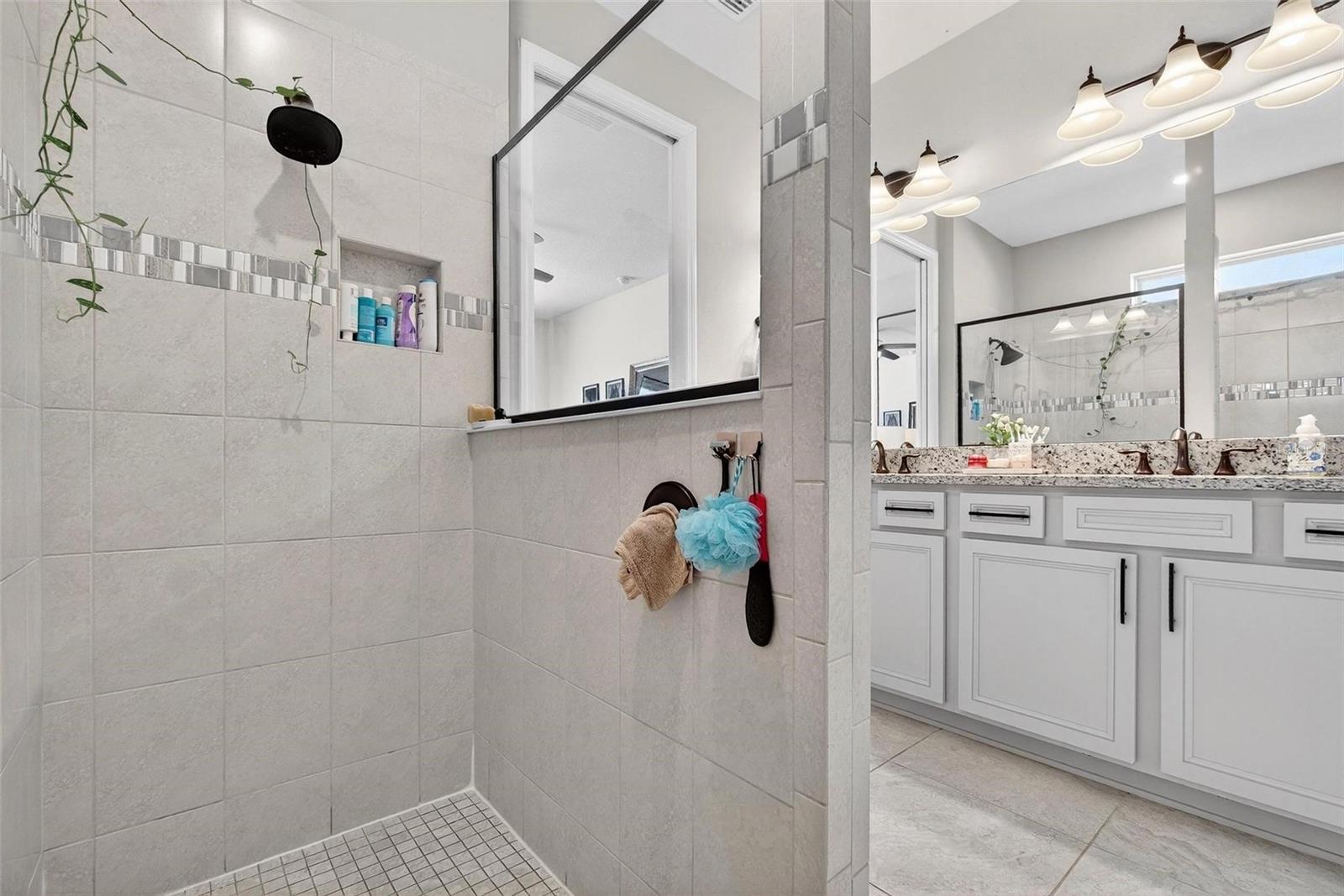 18744 BIRCHWOOD GROVES DR, LUTZ, FL — photo 26