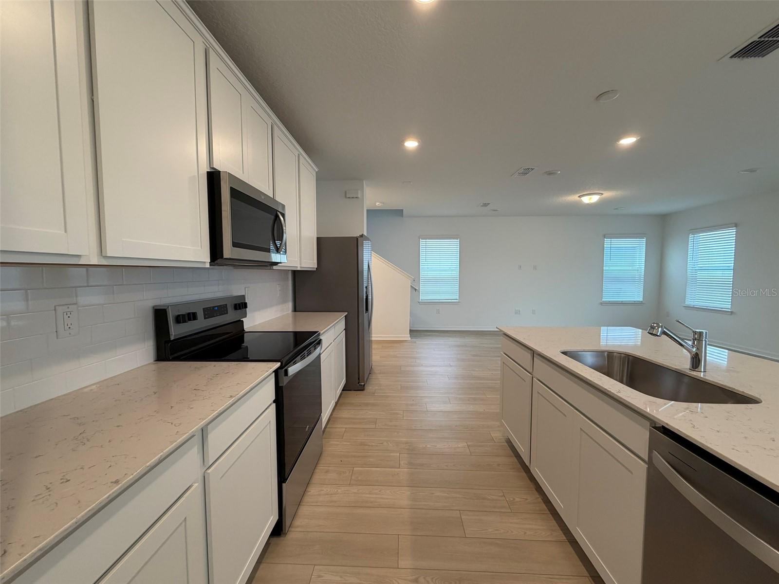5646 ENCHANTED MEADOW ALY, CLERMONT, FL — photo 37