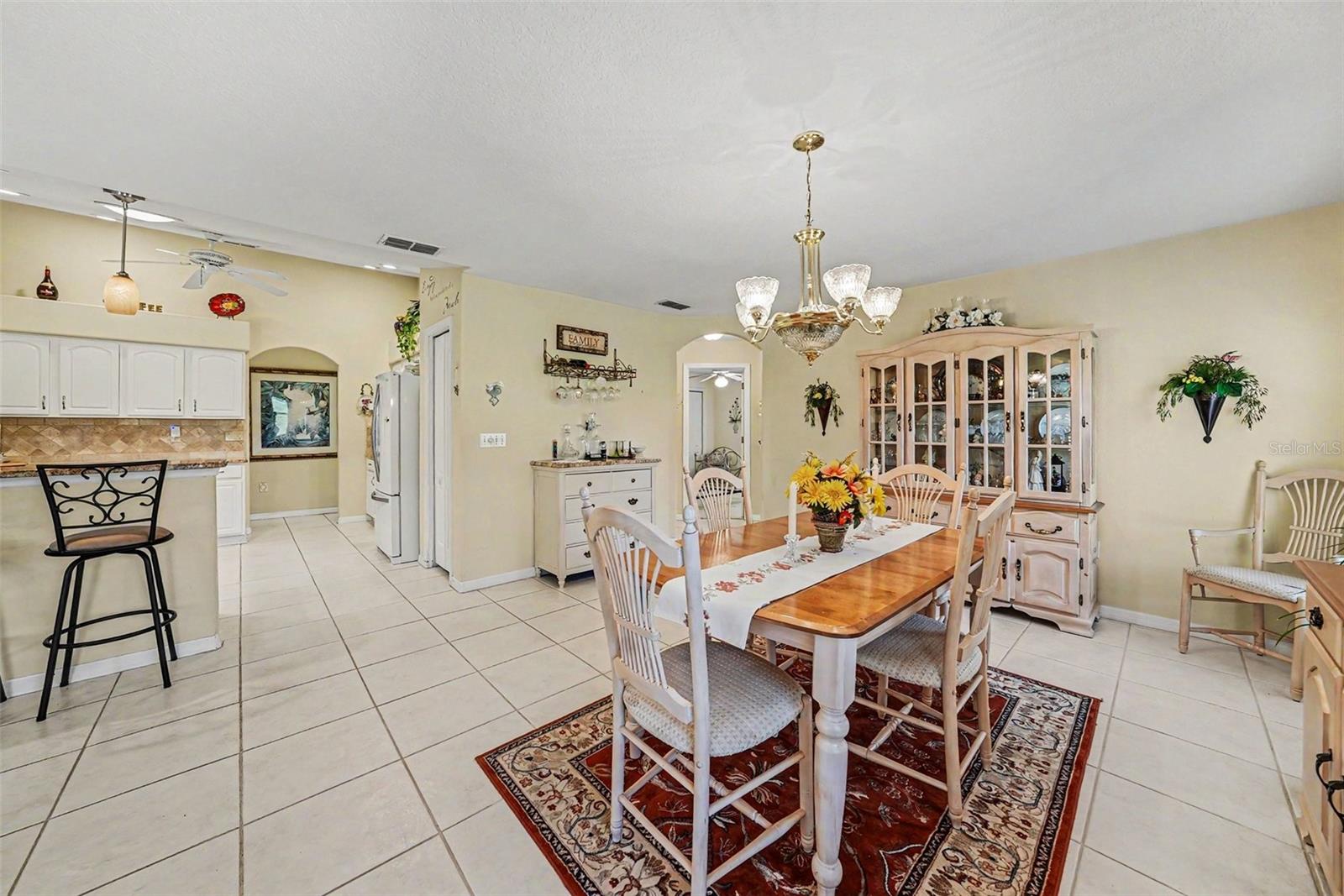 11132 MOSHIE LN, SAN ANTONIO, FL — photo 15