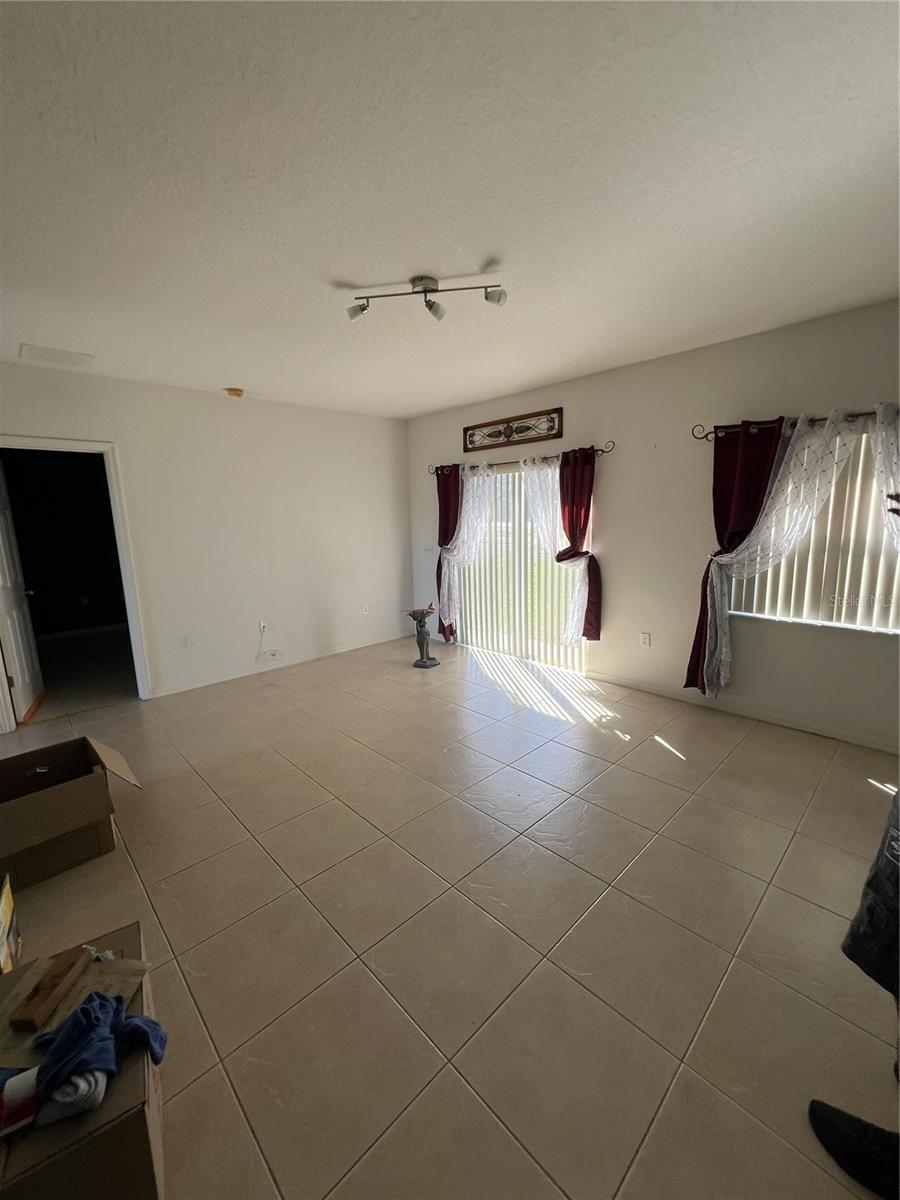 735 COLVILLE PL, KISSIMMEE, FL — photo 3