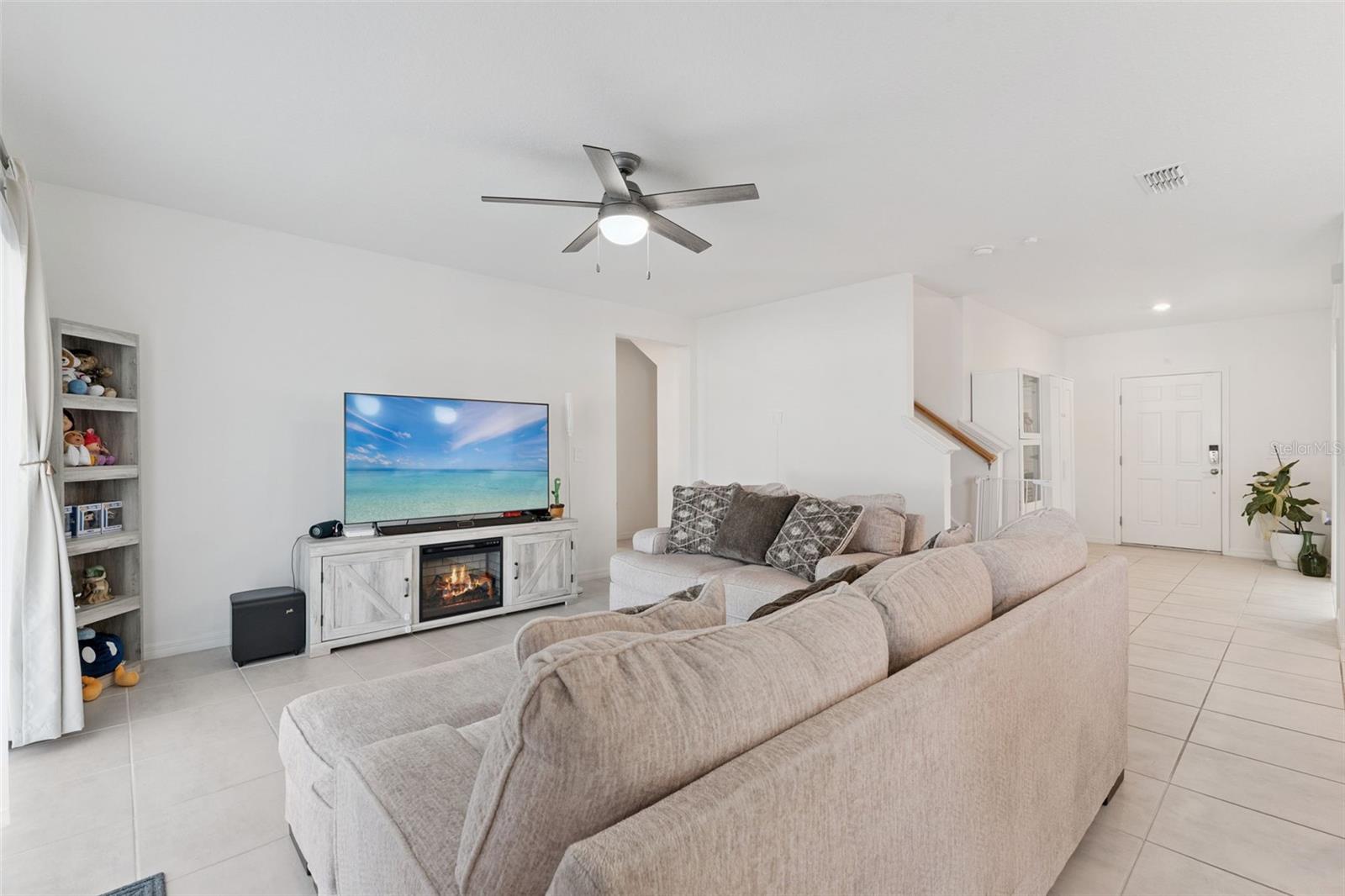 1111 CALICO POINTE CIR, GROVELAND, FL — photo 11