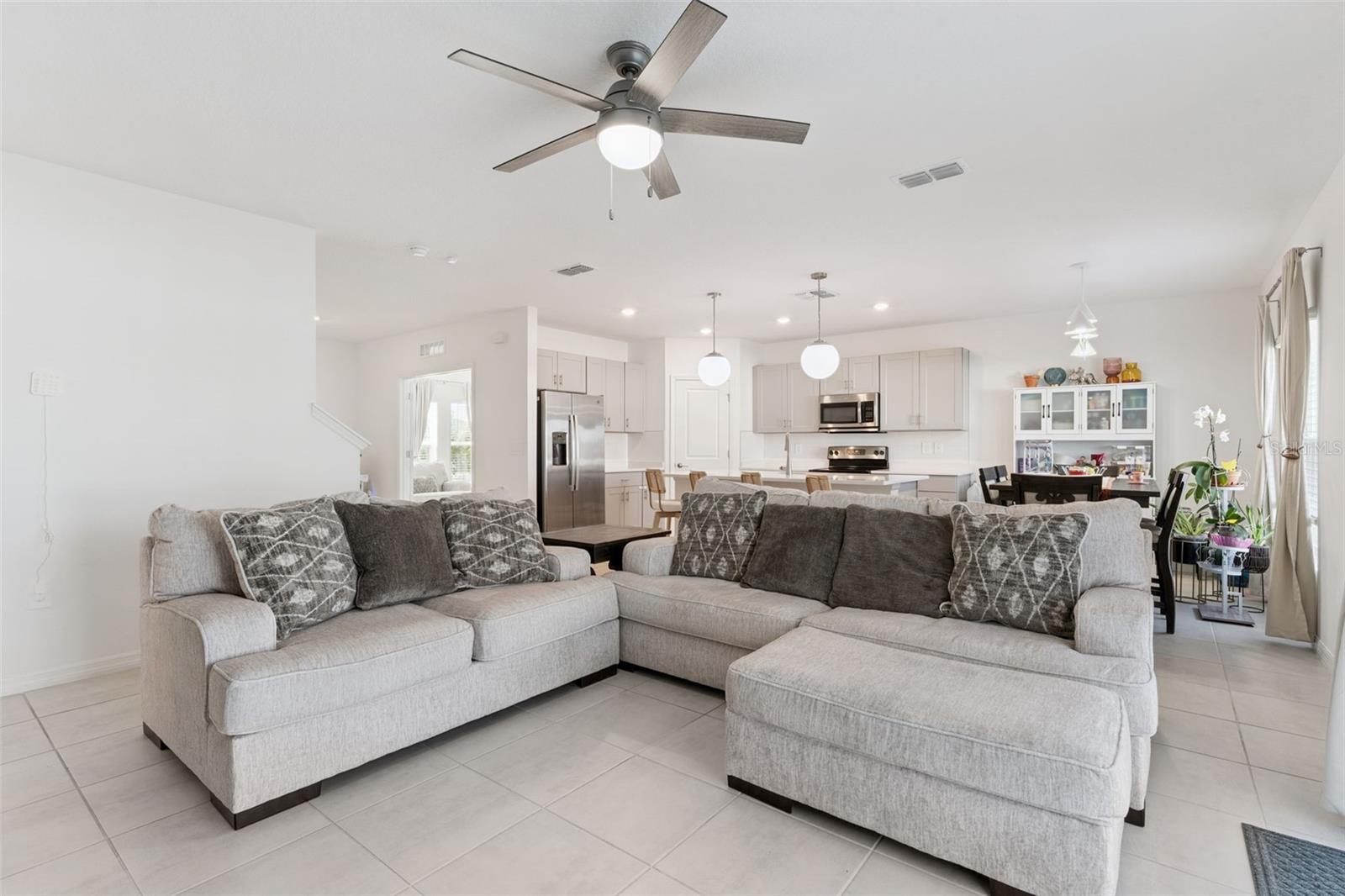 1111 CALICO POINTE CIR, GROVELAND, FL — photo 13