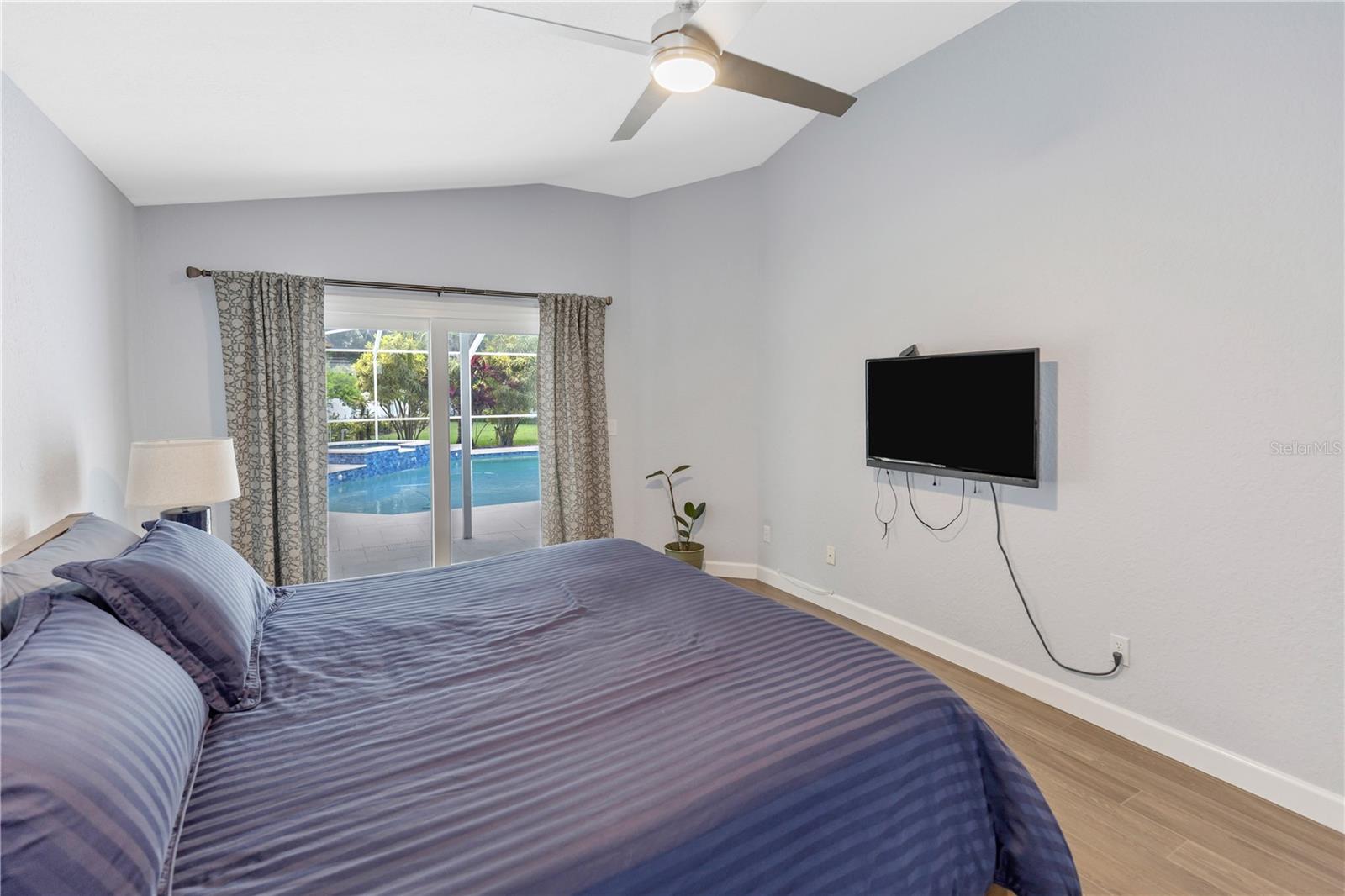 727 HIDDEN LAKE DR, TARPON SPRINGS, FL — photo 31
