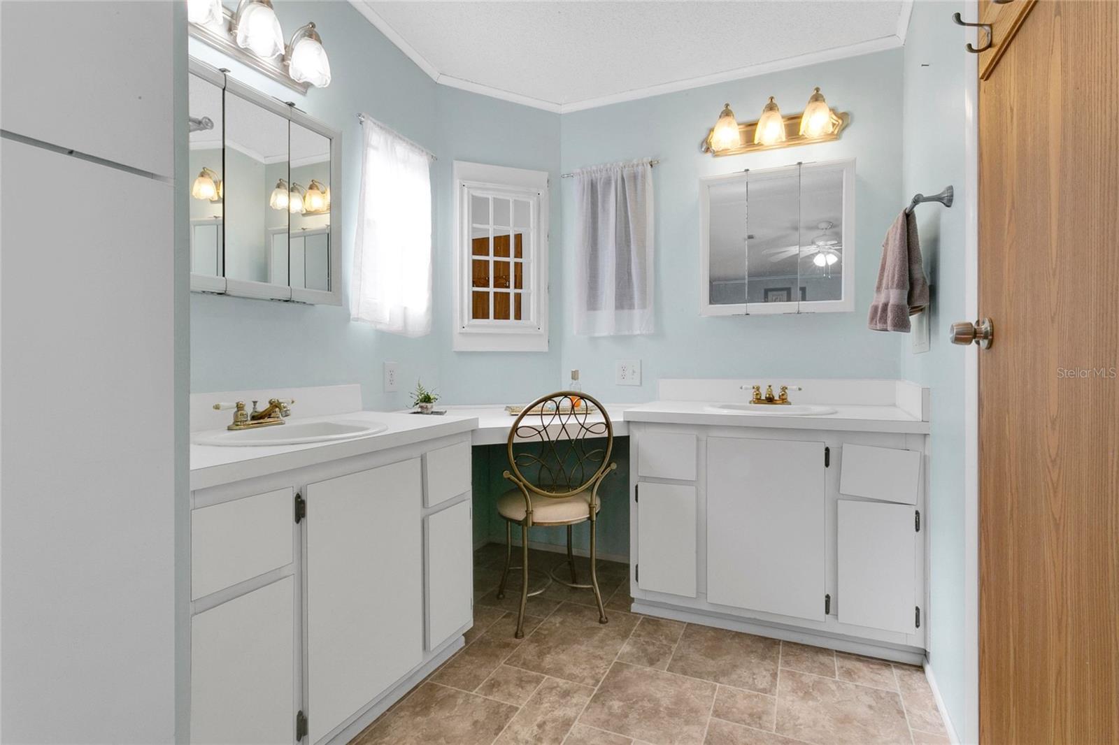 32520 W GOLF CT, LEESBURG, FL — photo 34