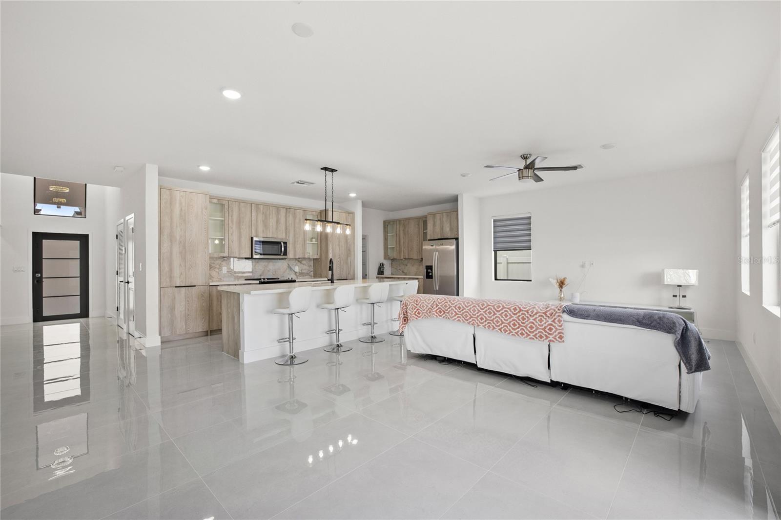 6337 CHORUS DR, MASCOTTE, FL — photo 8