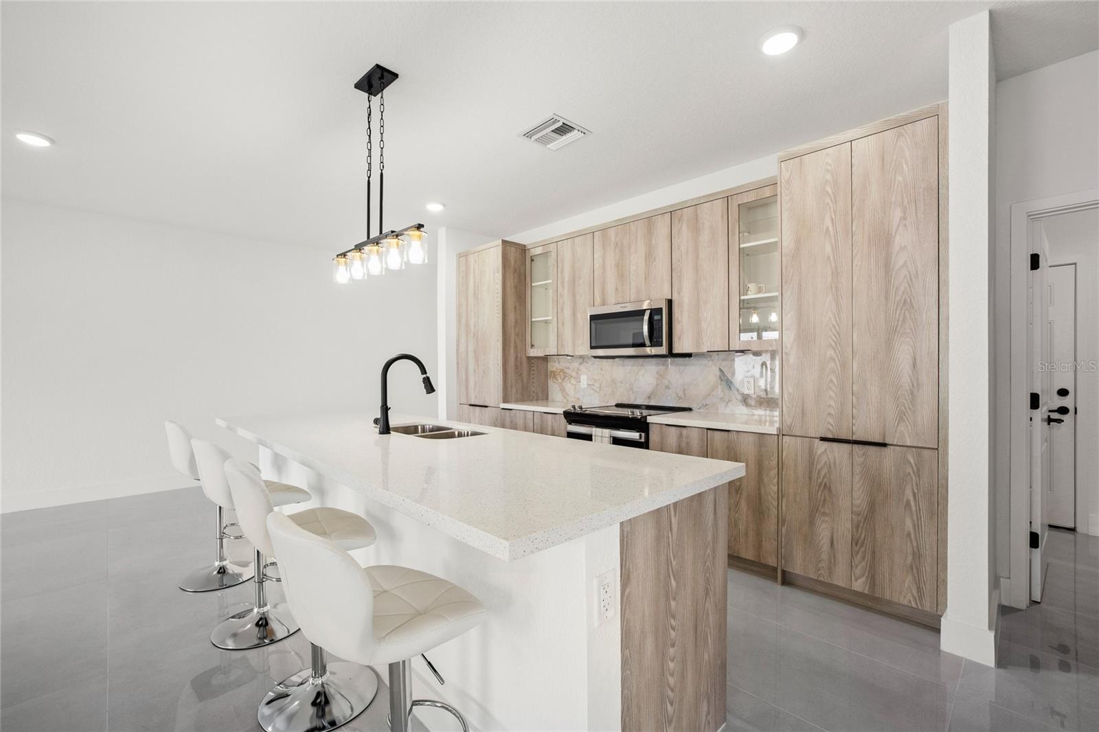 6337 CHORUS DR, MASCOTTE, FL — photo 15